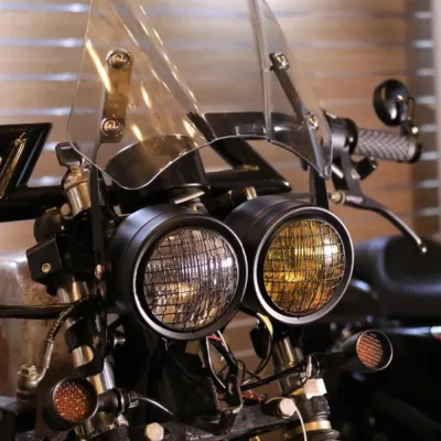 Far Moto Dublu Cafe Racer cu Grilaj Chooper Bobber Custom